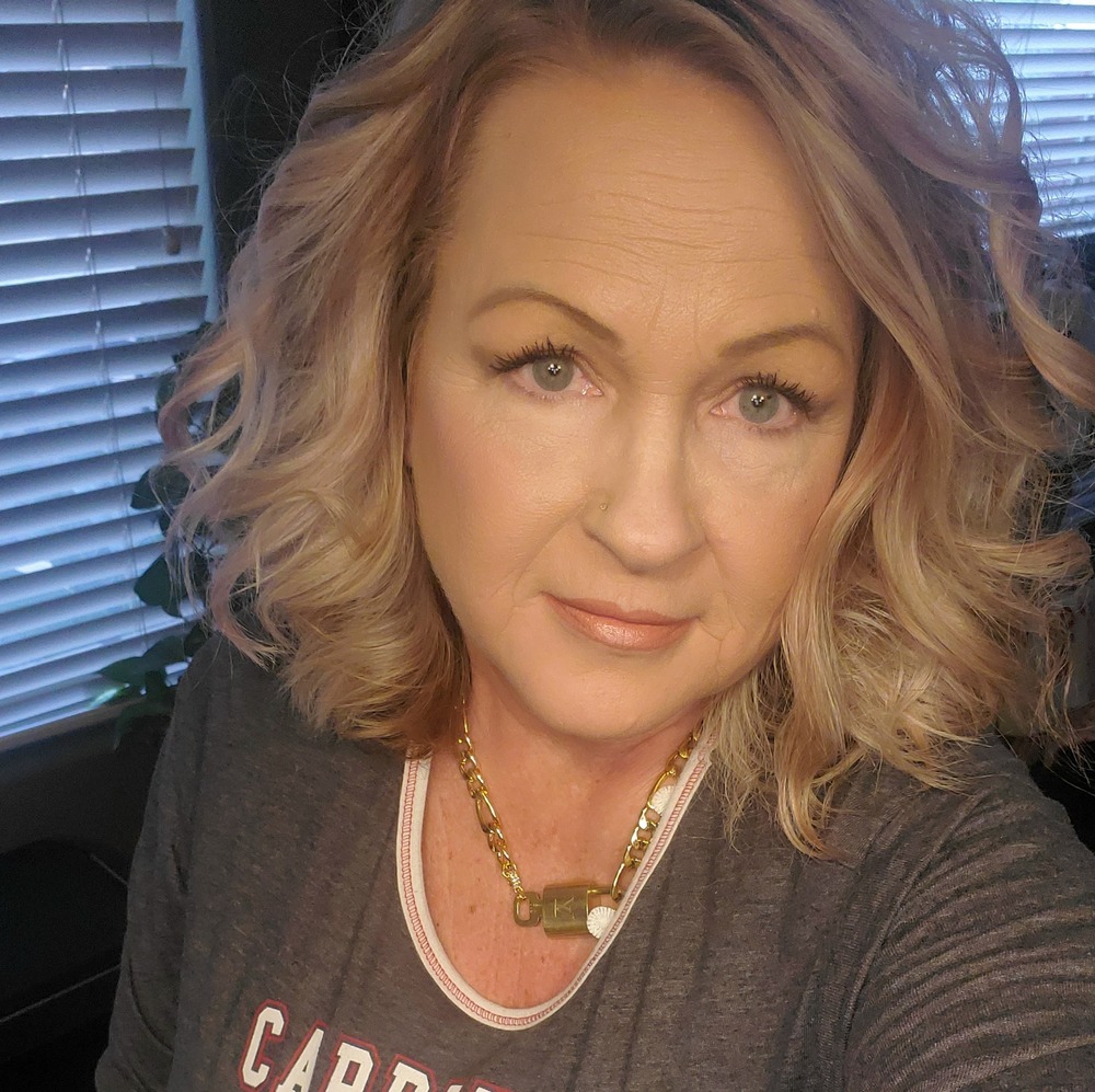 Meet your Posher, Cheryl